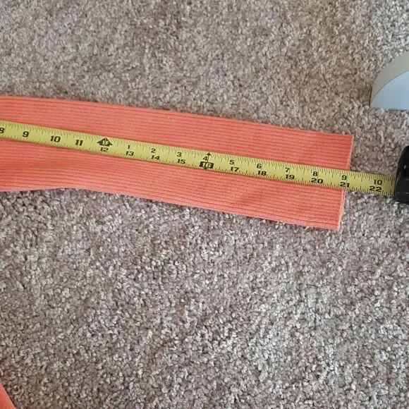 One Girl Who vintage peach top - Picture 10 of 10